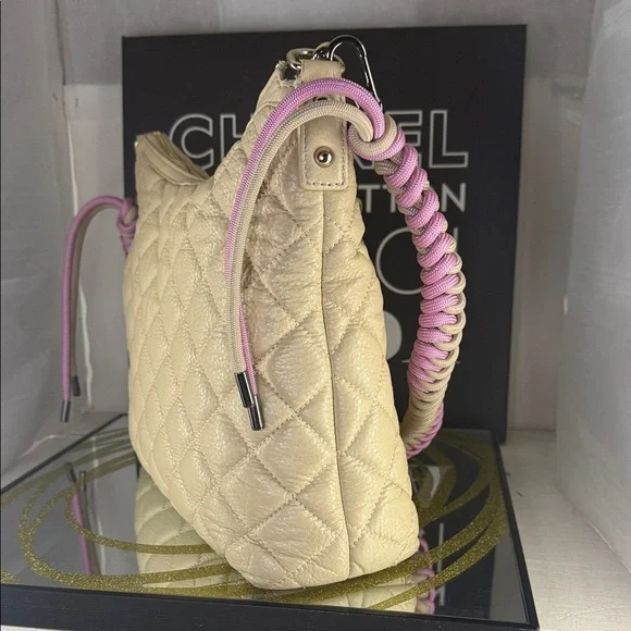 Kate Spade Quilted Beige and Pink Shoulder Bag - Picture 8 of 12